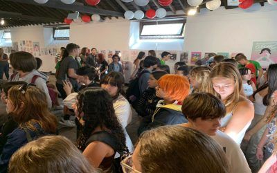 Un grupo de alumnos del IES Los Cristinanos visita las exposiciones de Santa Cruz Cómic en Los Lavaderos