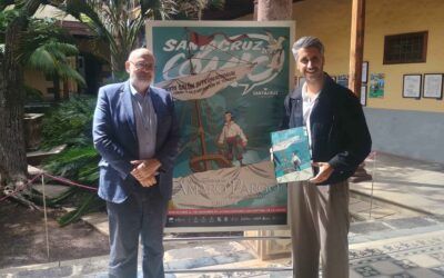 El alcalde de La Laguna, Luis Yeray Gutiérrez, visita la exposición sobre el cómic de Amaro Pargo